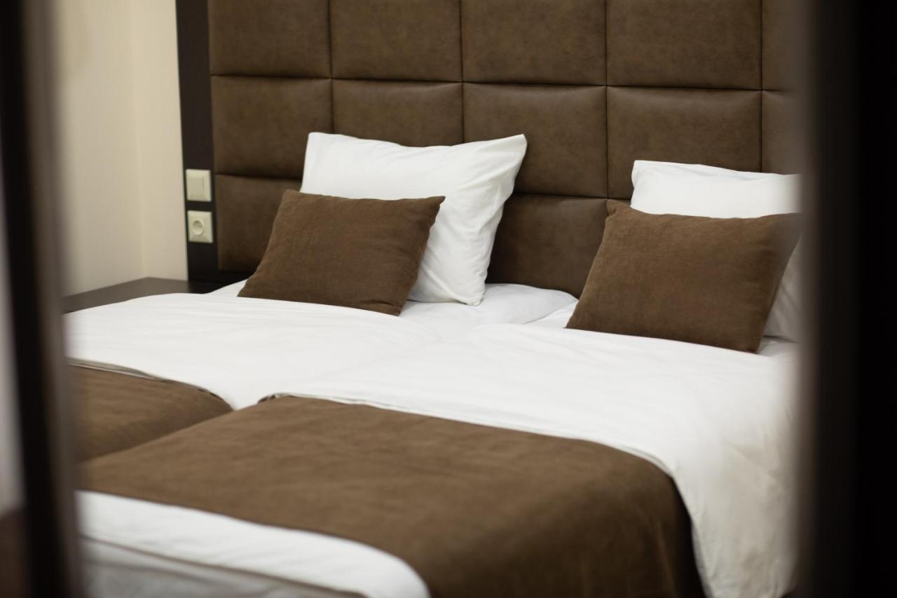 Boutique Living Hotel Erévan Extérieur photo